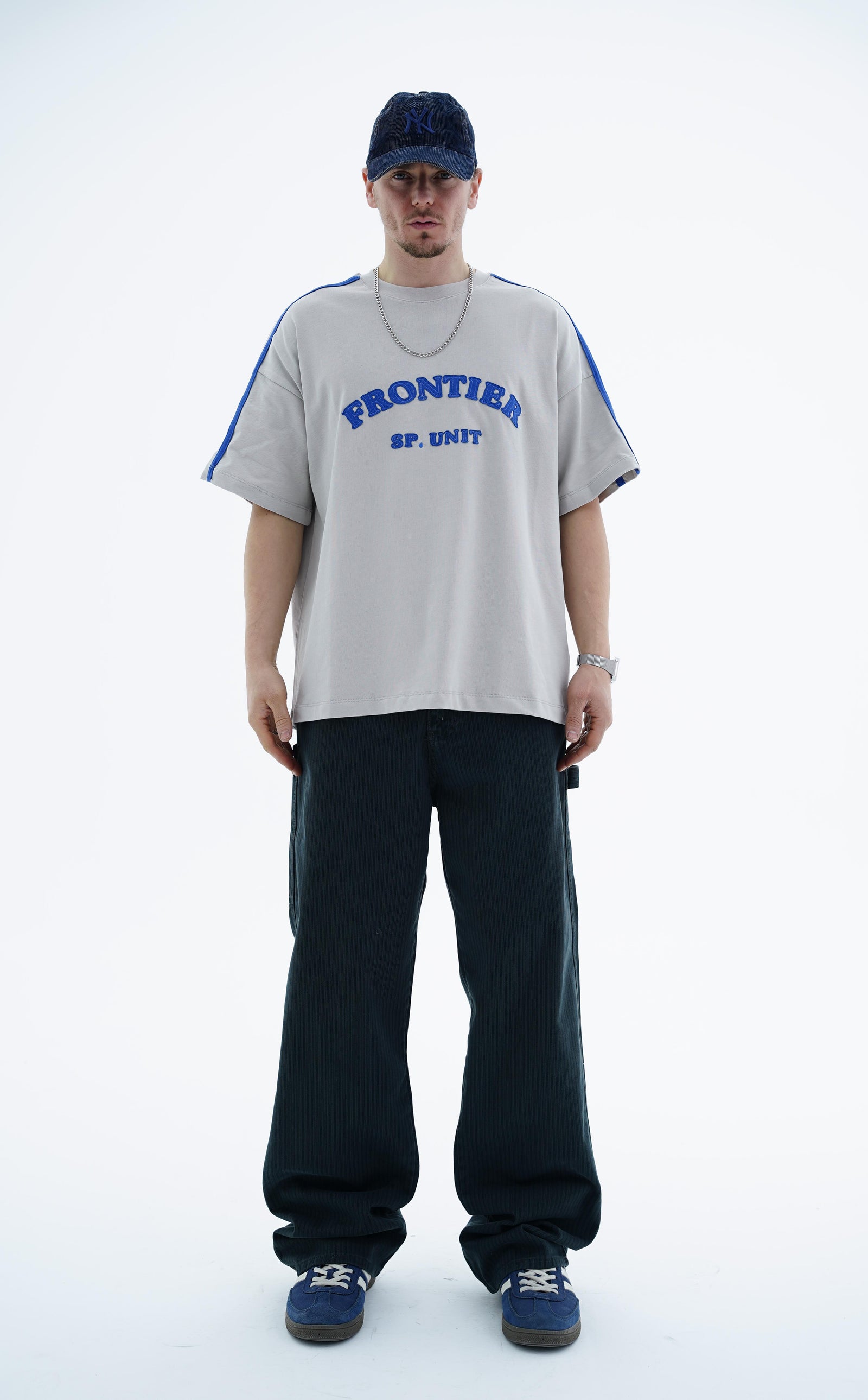 Frontier Patch Detay Gri Oversize Tshirt JC01 26Y125