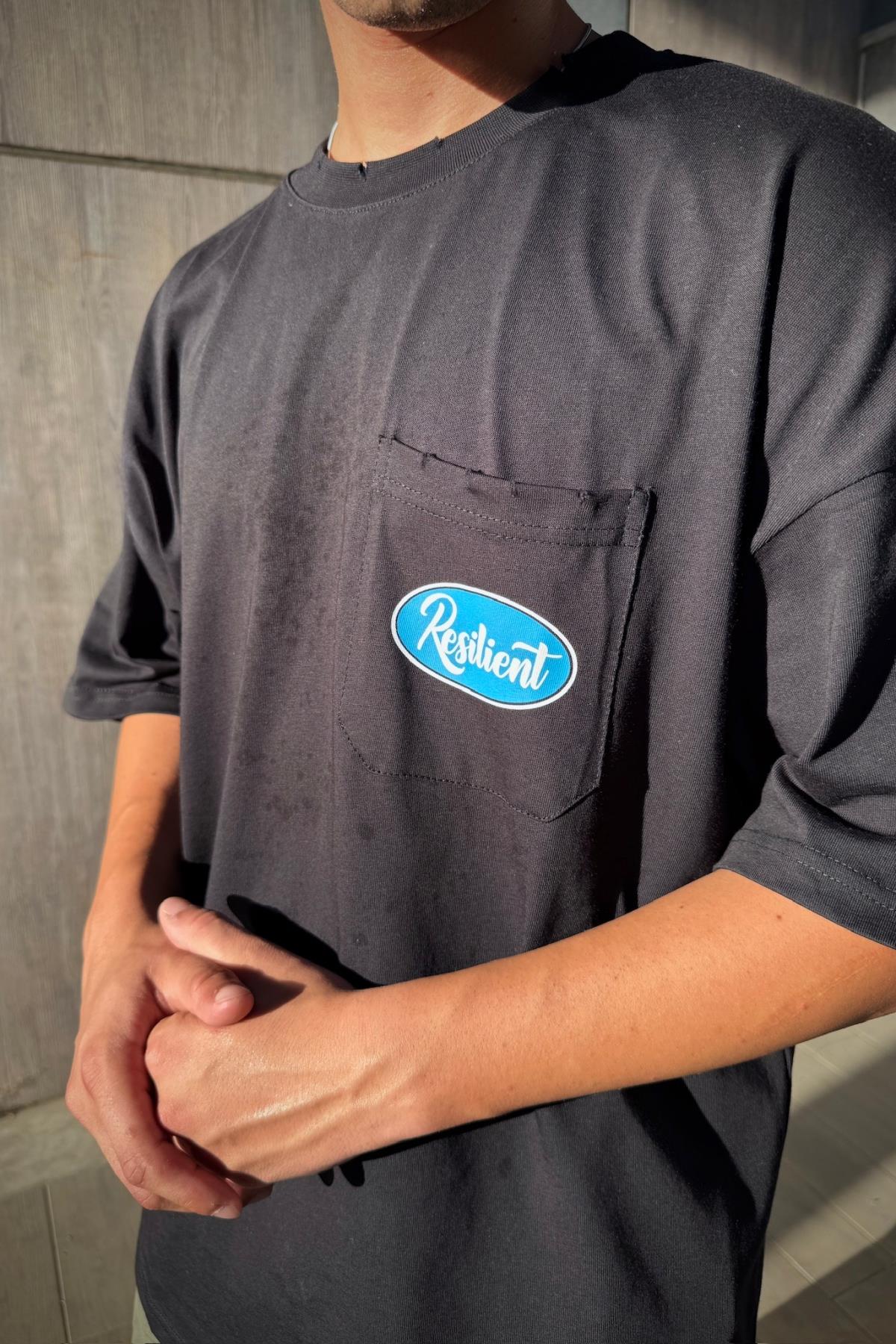 Resilient Baskılı Cep Detay Siyah Oversize Tshirt JC01