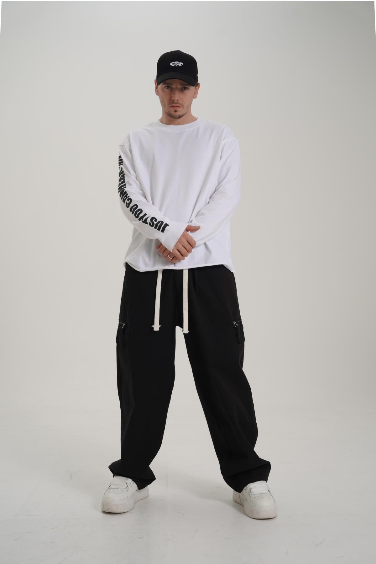 Kol Baskılı Beyaz Oversize Longsleeve CT01 26CK012