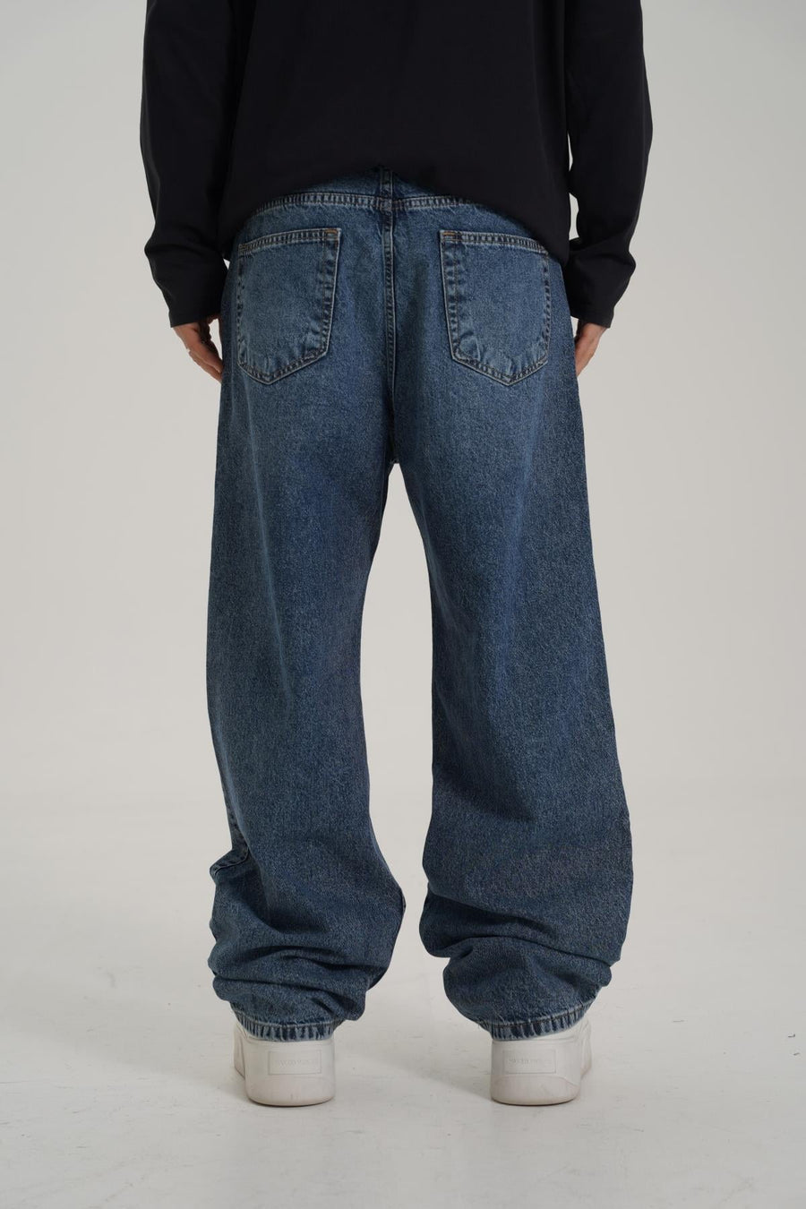 Nakışlı Mavi Yıkamalı Jean Pantolon CT01 6657