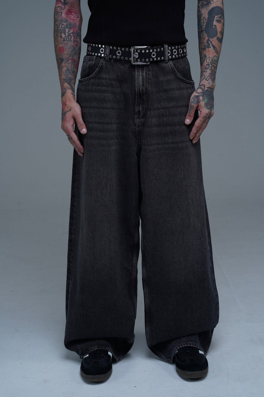 Yıkama Efektli Füme Superbaggy Jean Pantolon