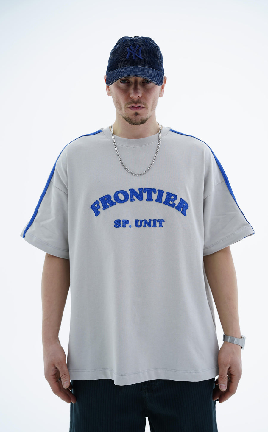 Frontier Patch Detay Gri Oversize Tshirt JC01 26Y125