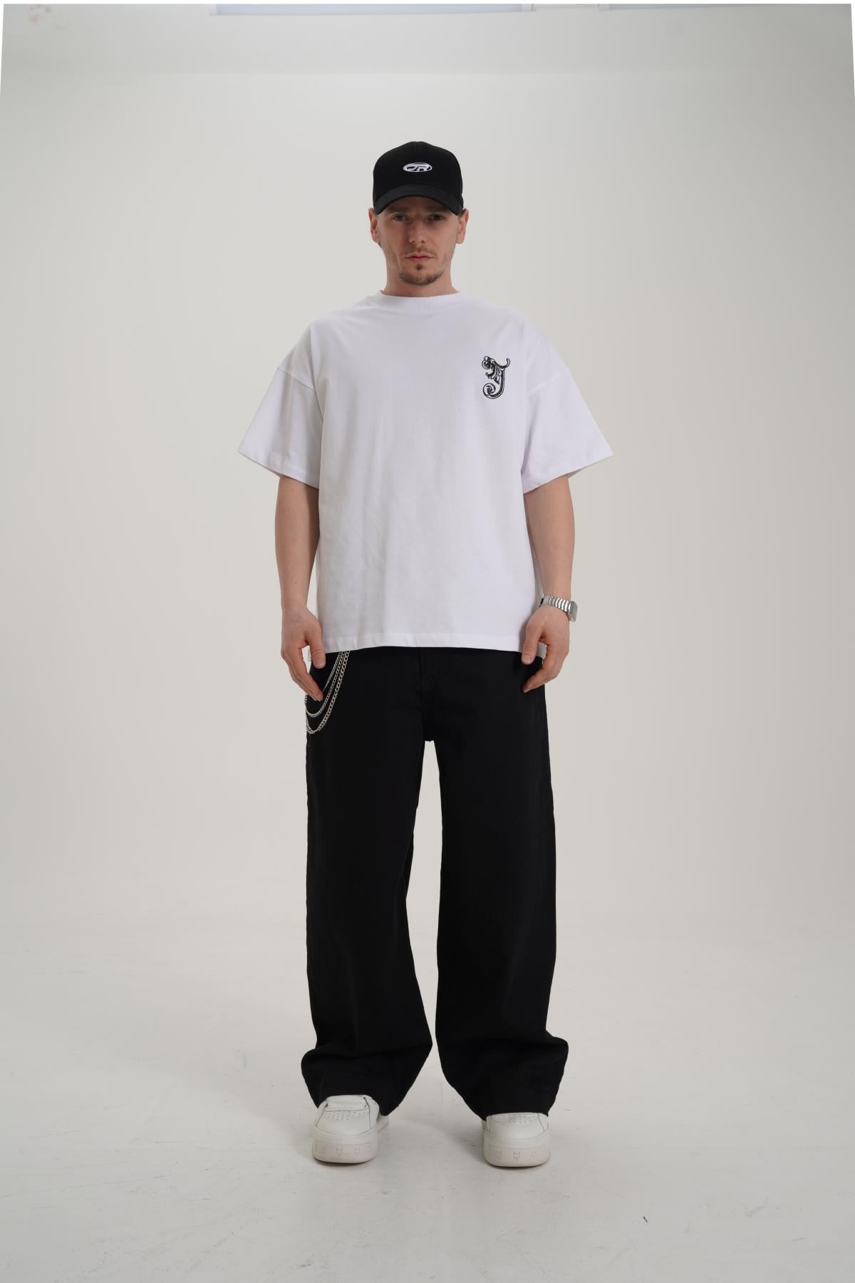Etnik Nakışlı Beyaz Oversize Tshirt JC01 26Y109