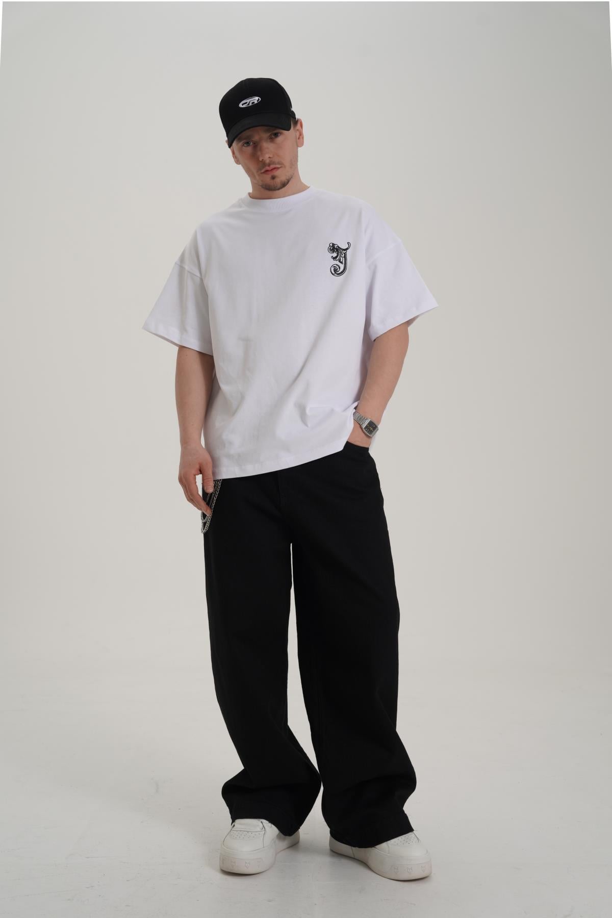 Etnik Nakışlı Beyaz Oversize Tshirt JC01 26Y109