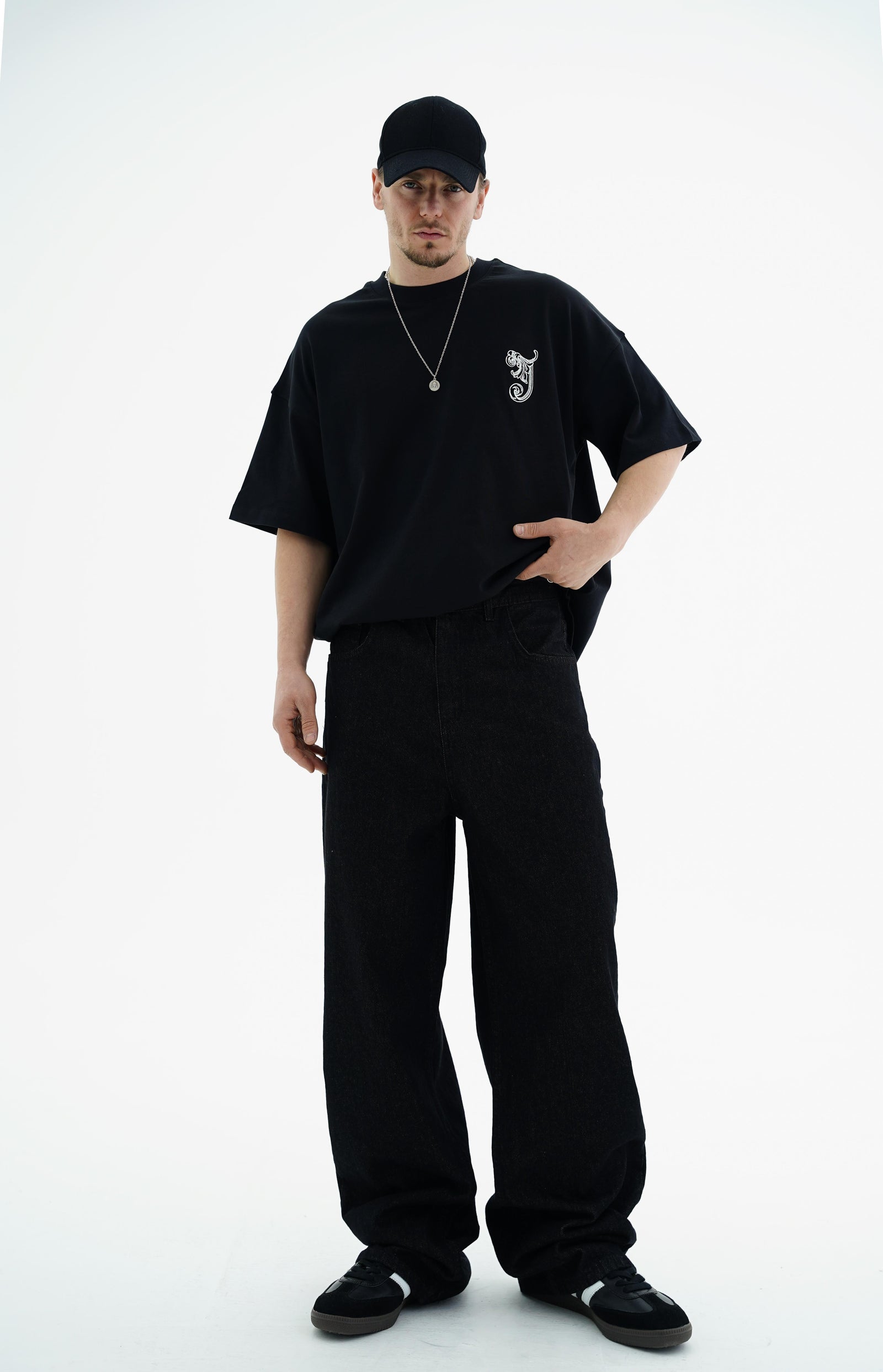 Etnik Nakışlı Siyah Oversize Tshirt JC01 26Y109