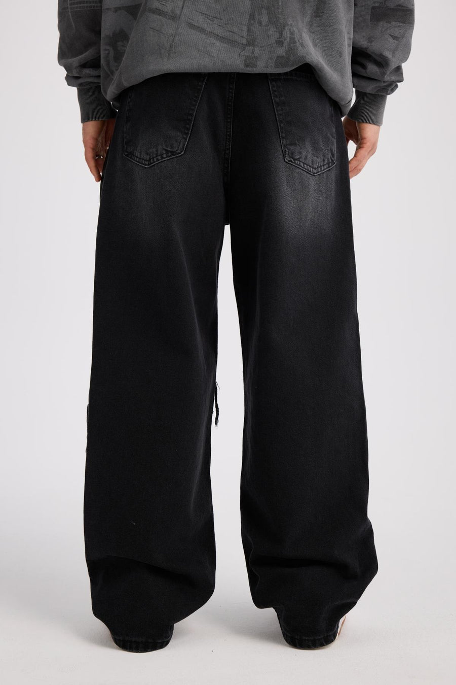 JR Yıldız Patch Detay Füme Jean Pantolon