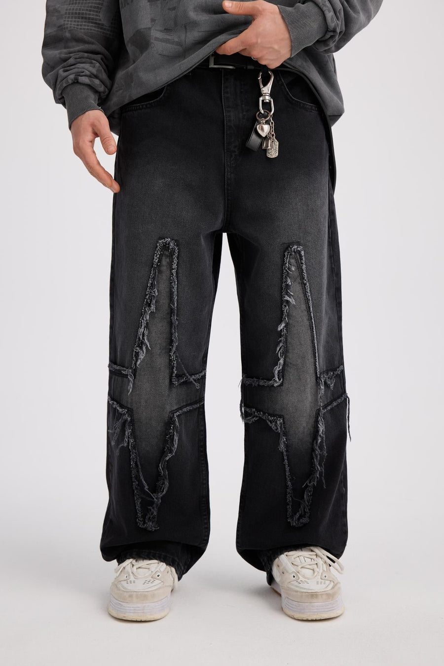 JR Yıldız Patch Detay Füme Jean Pantolon