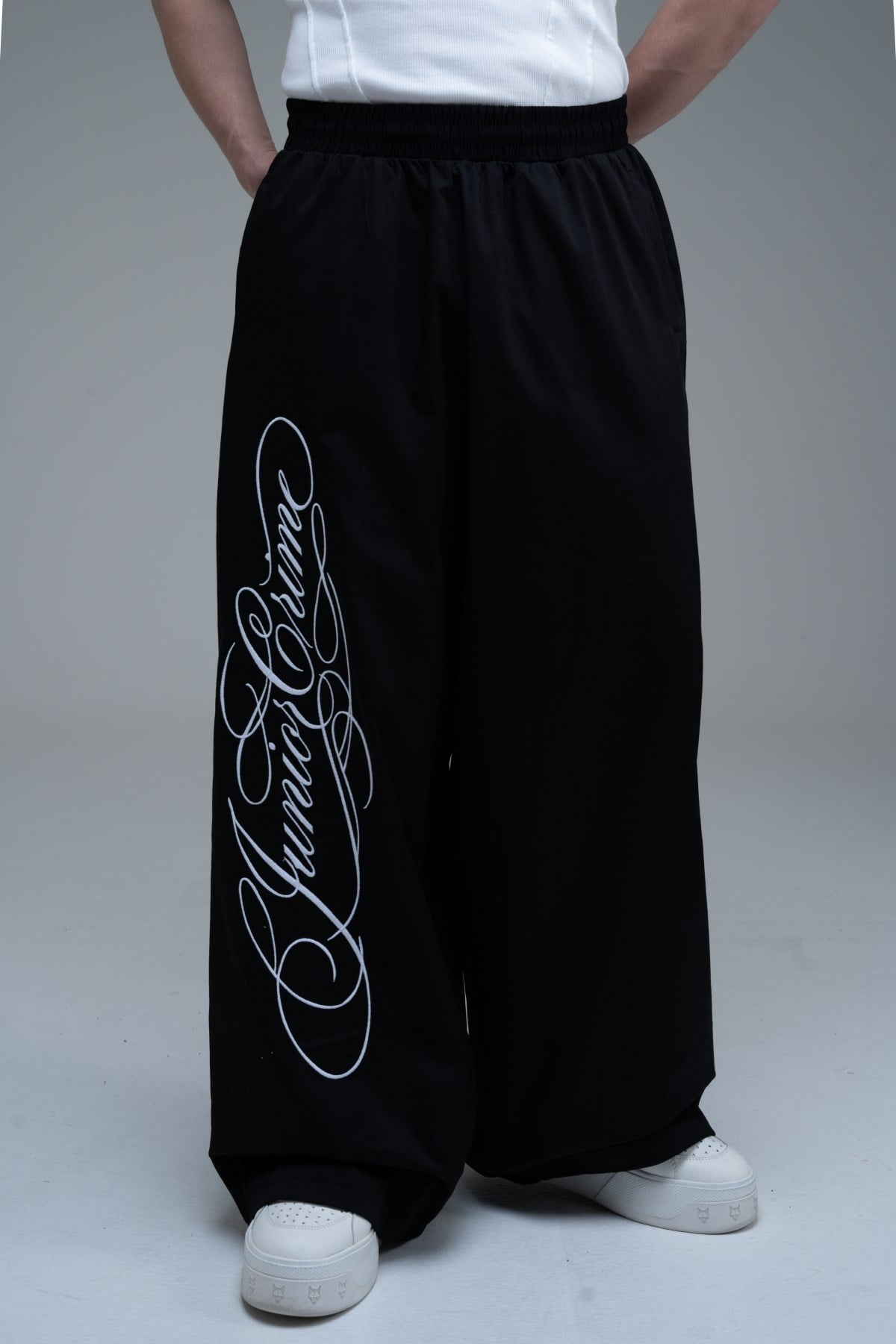 JR Signature Nakışlı Gabardin Baggy Pantolon