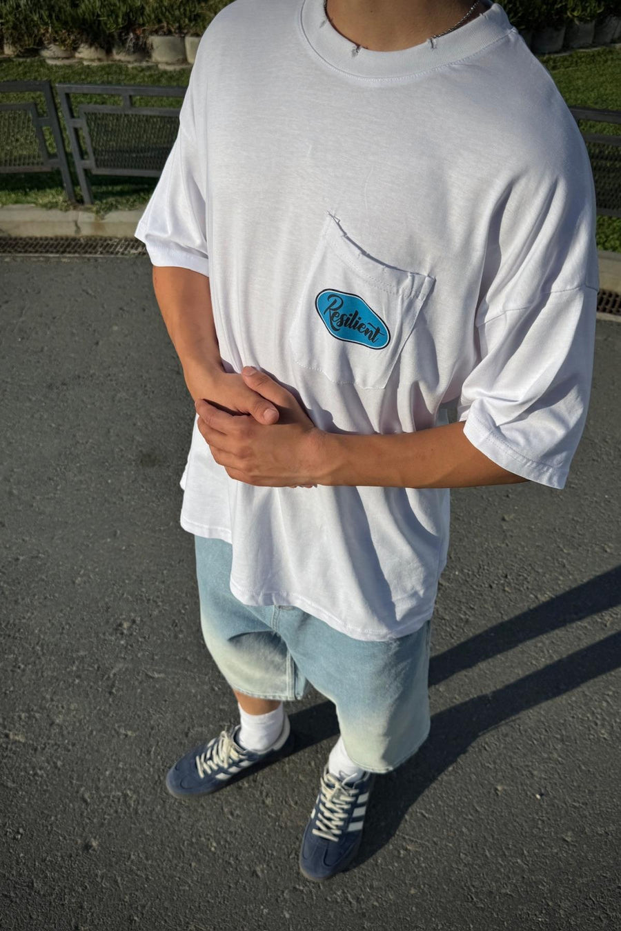 Resilient Baskılı Cep Detay Beyaz Oversize Tshirt JC01