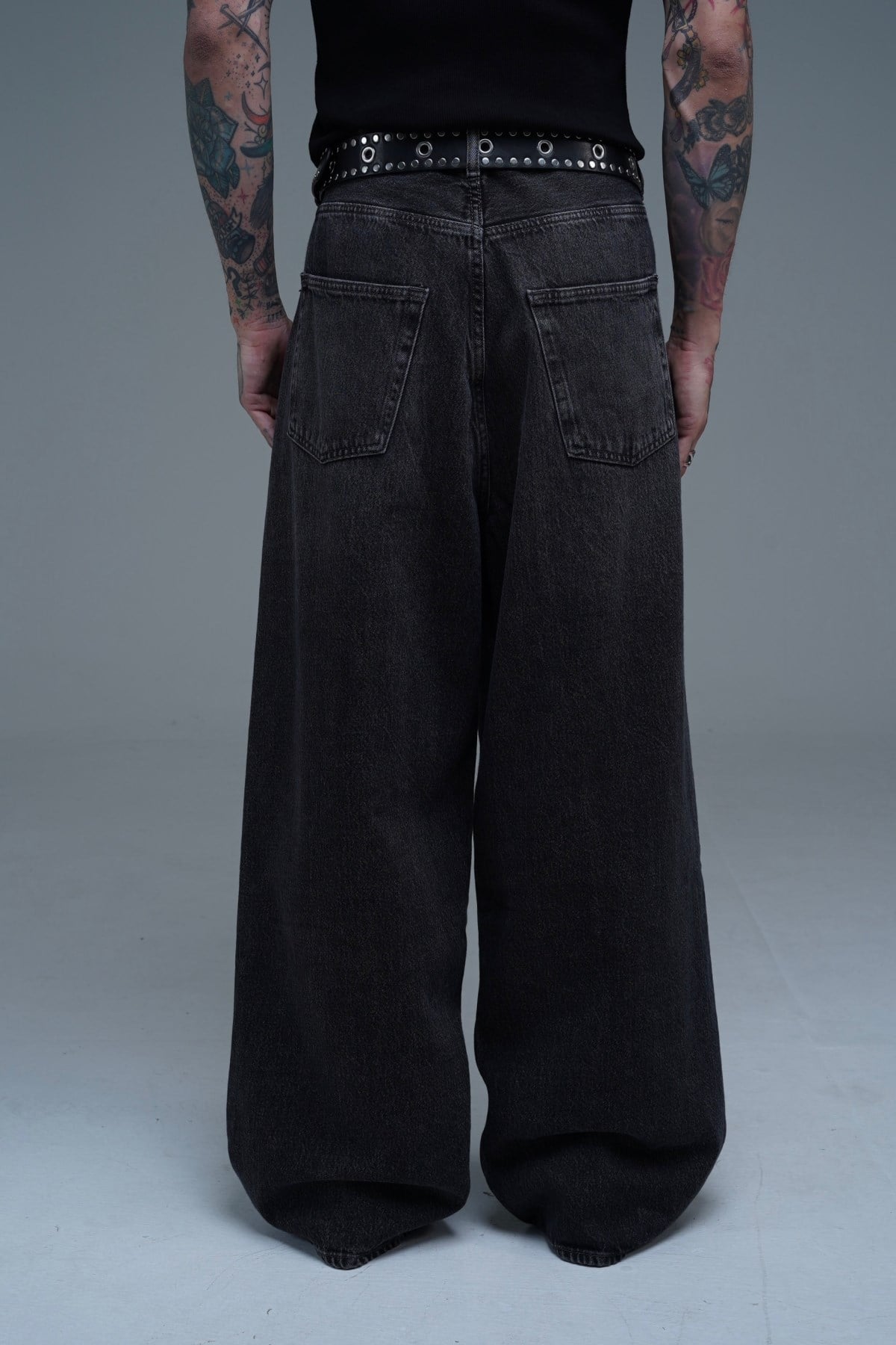Yıkama Efektli Füme Superbaggy Jean Pantolon