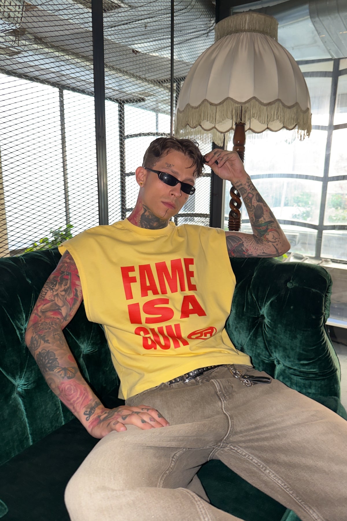 JR Fame Baskılı Boxy Fit Kolsuz Sarı Tshirt