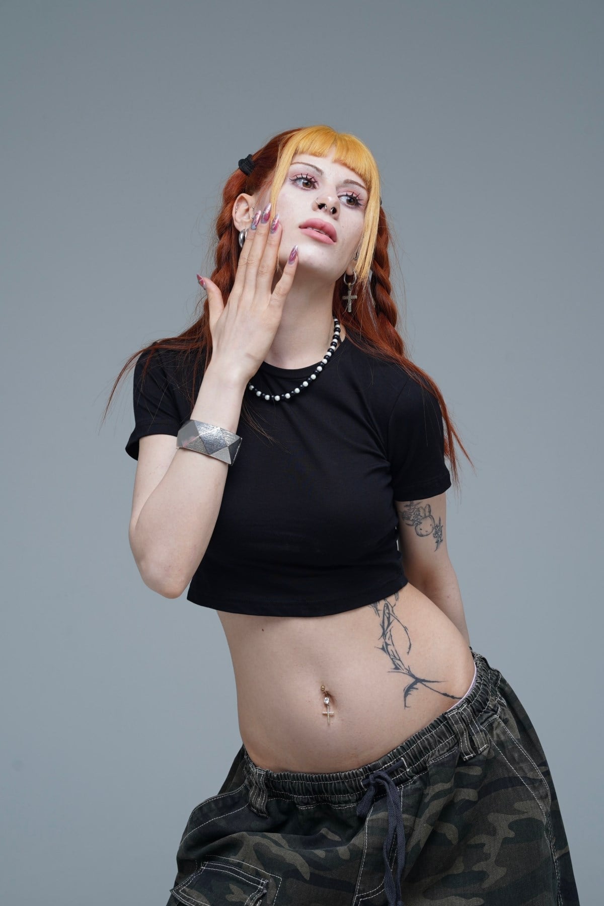 Beyaz Basic Siyah Kadın Crop Top