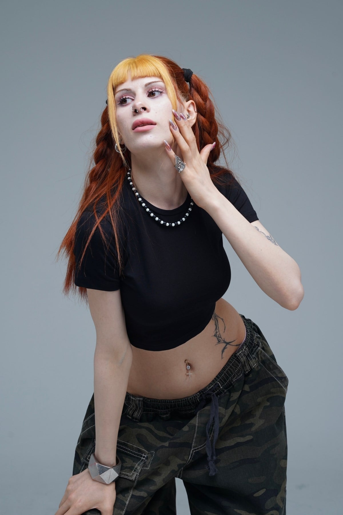 Beyaz Basic Siyah Kadın Crop Top