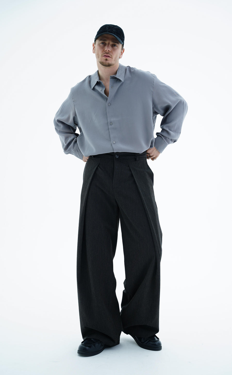 Uzun Kollu Yumuşak Dokulu Gri Oversize Gömlek JC01 26Y102