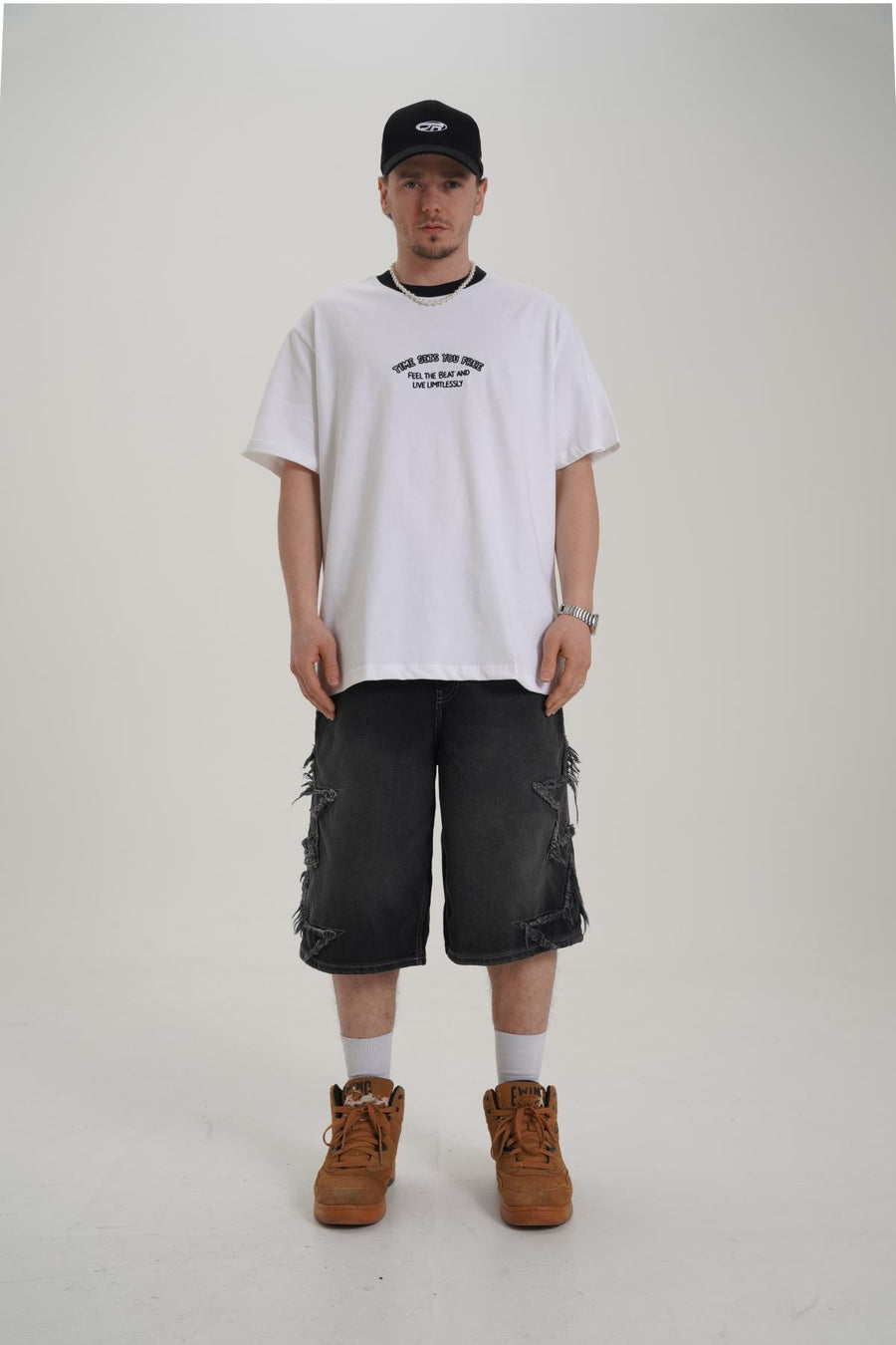 Nakışlı Beyaz Oversize Tshirt CT01 MRT26028