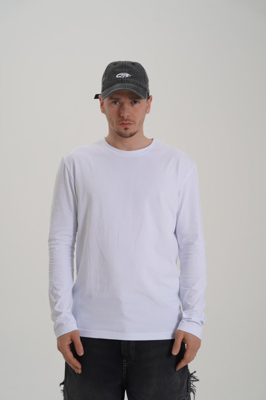 Basic Beyaz Fit İnce Kumaş Longsleeve CT01 24CY122
